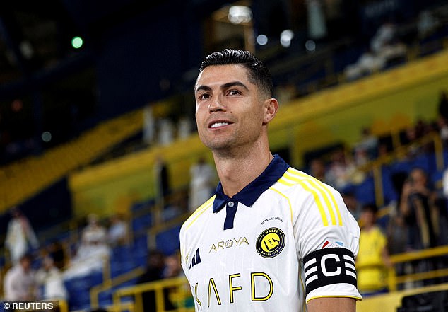 Cho&aacute;ng ngợp với đ&atilde;i ngộ như &lsquo;&ocirc;ng ho&agrave;ng&rsquo; của Ronaldo ở Al Nassr - Ảnh 1
