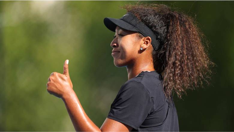 Naomi Osaka thua trận ra quân United Cup, thừa nhận gặp vấn đề về sức khỏe - Ảnh 1