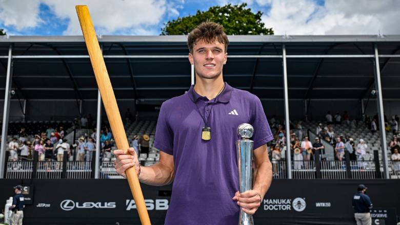 Mensik vô địch Auckland Open, chạy đà hoàn hảo cho Úc Mở rộng 2026 - Ảnh 1