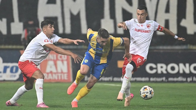 Nhận định, soi kèo Dinamo Bucuresti vs Petrolul Ploiesti, 1h00 ngày 31/1: Phong độ trái ngược - Ảnh 9