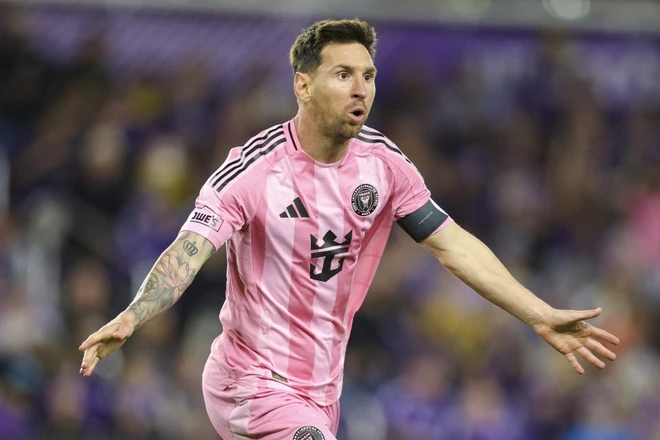 Messi &aacute;p s&aacute;t cột mốc 900 b&agrave;n thắng trong ng&agrave;y Inter Miami chiến thắng - Ảnh 1