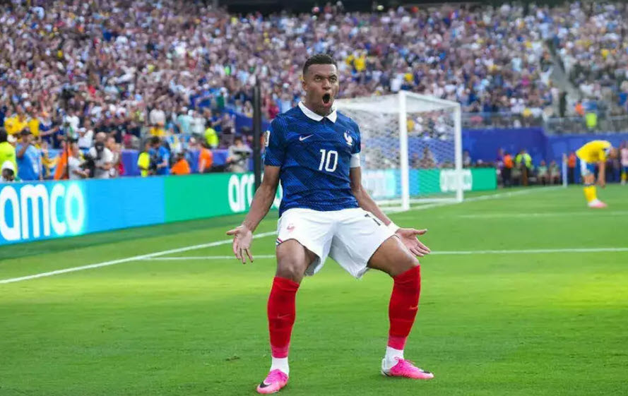 Siêu máy tính dự đoán Paraguay vs Pháp, 04h00 ngày 5/7 - Ảnh 1