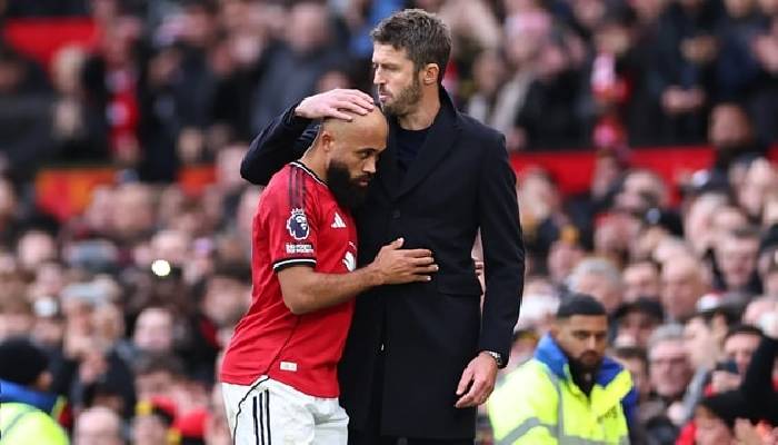 Gary Neville nói về khả năng Carrick dẫn dắt MU