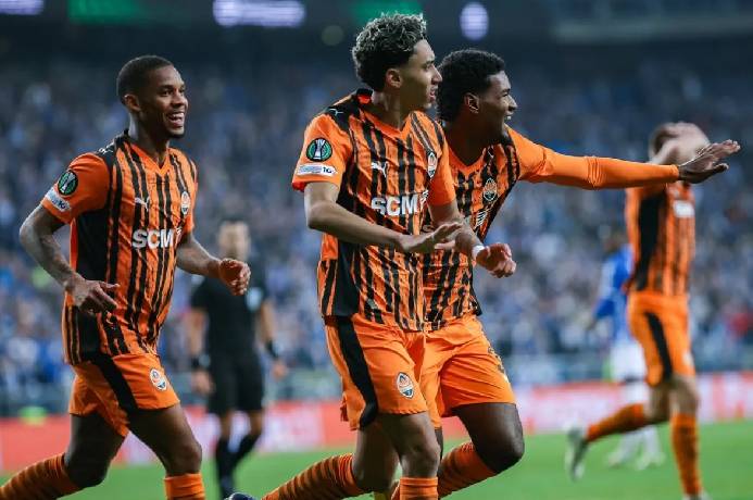Soi kèo góc Shakhtar Donetsk vs AZ Alkmaar, 02h00 ngày 09/04