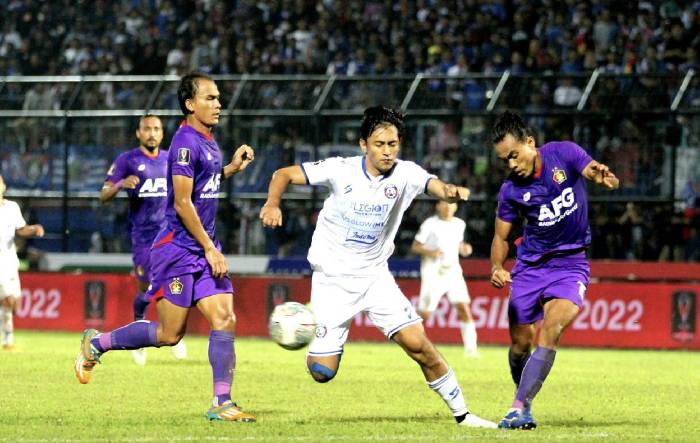 Nhận định, soi kèo Arema vs Persik Kediri, 15h30 ngày 11/1: Xát muối nỗi đau