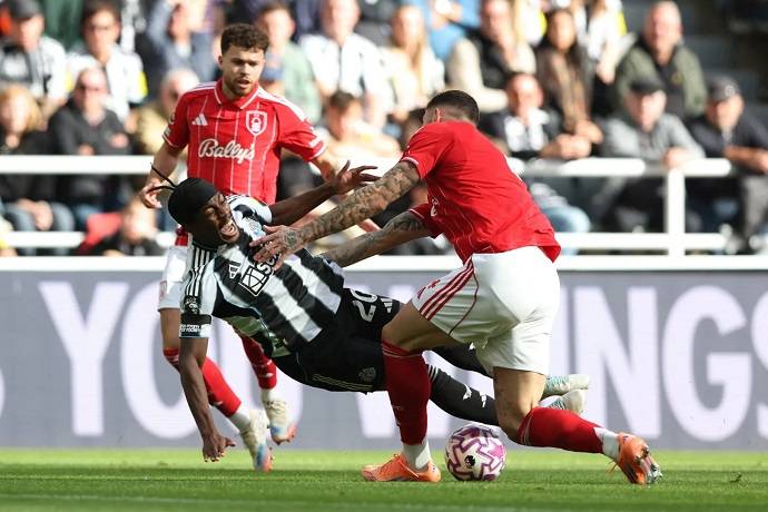 Siêu máy tính dự đoán Nottingham vs Newcastle, 20h00 ngày 10/5