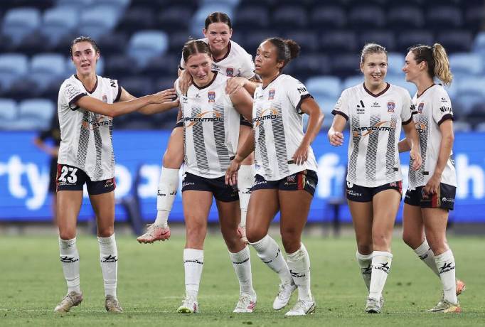 Nhận định, soi kèo Nữ Sydney vs Nữ Newcastle Jets, 15h00 ngày 13/1: Những người khốn khổ