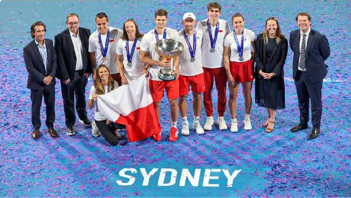 Swiatek thua Bencic, Ba Lan vẫn vô địch United Cup 2026