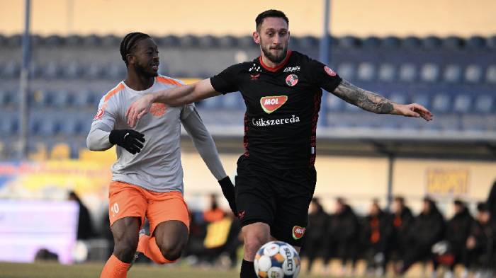 Nhận định, soi kèo Metaloglobus Bucuresti vs Csikszereda Miercurea Ciuc, 19h30 ngày 13/4: Ngày càng chìm sâu