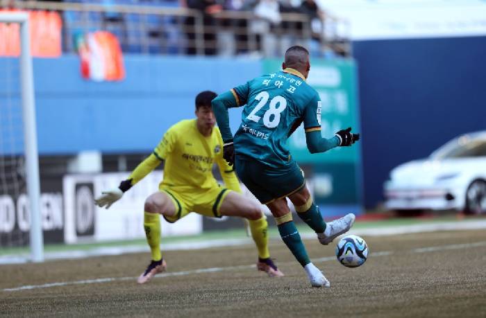 Soi kèo góc Gangwon vs Daejeon, 17h30 ngày 12/05