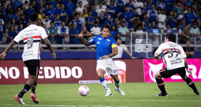 Soi kèo góc Bragantino vs Cruzeiro, 07h00 ngày 13/10