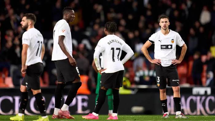 Soi kèo góc Burgos vs Valencia, 03h00 ngày 16/01