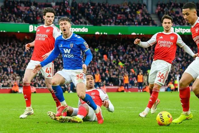 Nhận định, soi kèo Arsenal vs Wigan, 23h30 ngày 15/2: Quá chênh lệch