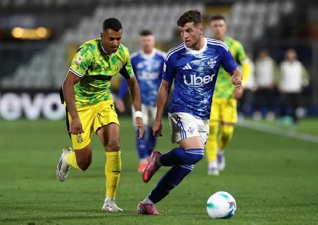 Siêu máy tính dự đoán Sassuolo vs Como, 23h00 ngày 17/4