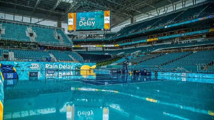 37 trận đấu ở Miami Open 2026 bị hoãn vì mưa lớn
