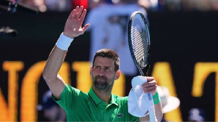 Djokovic vào vòng 3 Úc Mở rộng 2026, tiến sát cột mốc 400 chiến thắng ở Grand Slam