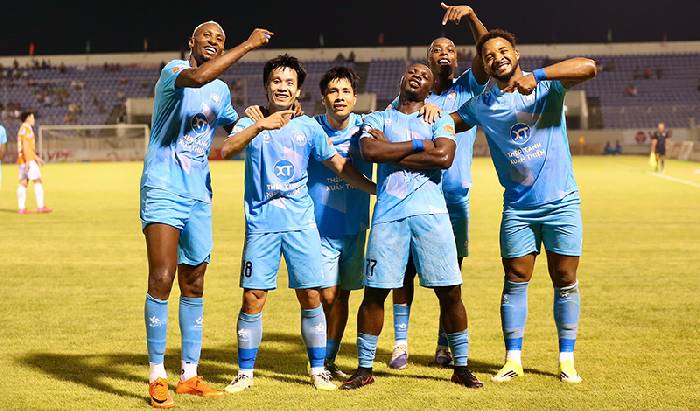 Nhận định soi kèo Becamex TPHCM vs Nam Định, 18h00 ngày 25/4: Đòi nợ