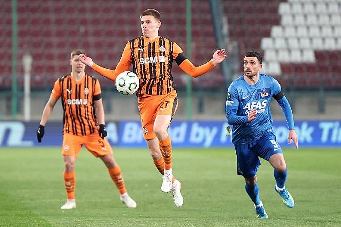 Siêu máy tính dự đoán Shakhtar Donetsk vs Crystal Palace, 2h00 ngày 1/5