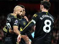 Soi kèo góc West Ham vs MU, 03h15 ngày 11/02